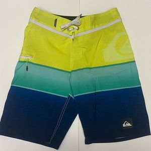 Quicksilver Boardshorts Boys 24" Waist (8)